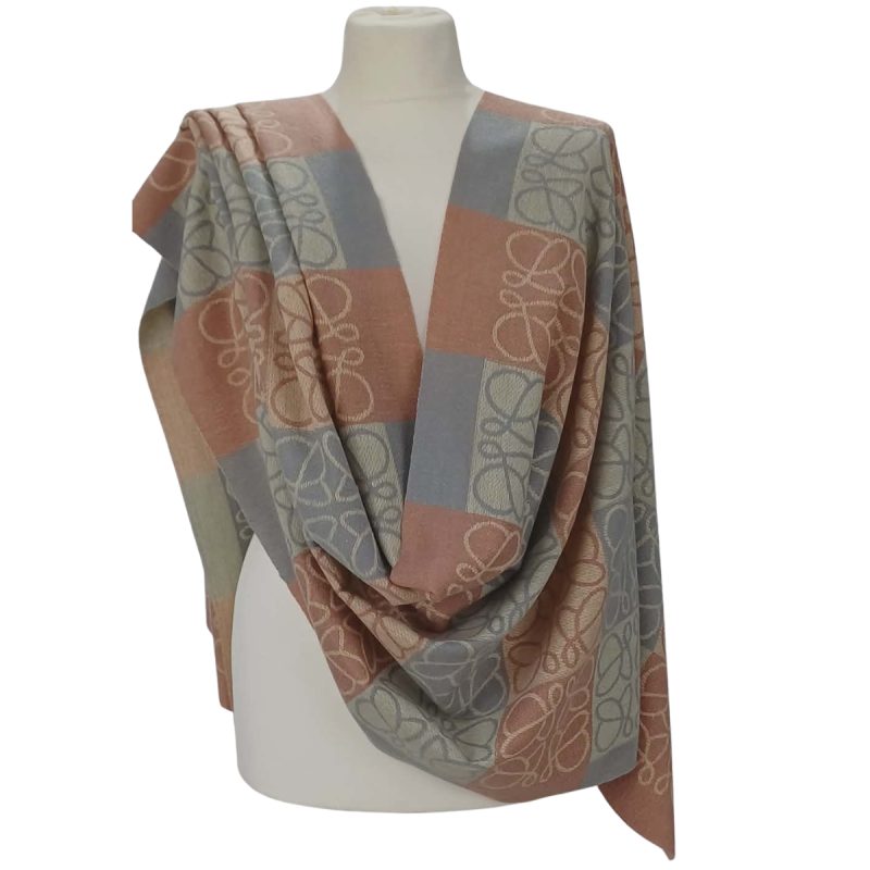 Szal z wełny merino – ciepło, styl i naturalna elegancja (W-149)