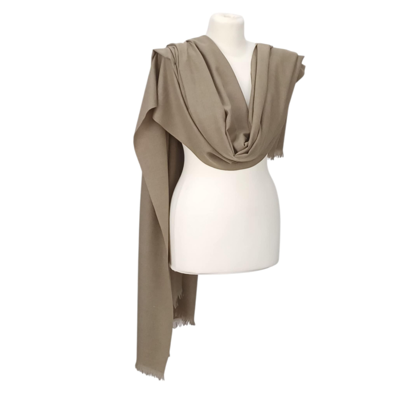 Szal wełniany z runa Kozy Changthangi  (W-55)