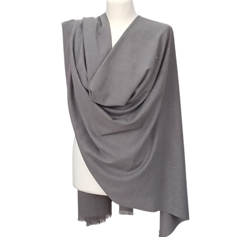 Szal z wełny z runa kozy Changthangi z cekinami – elegancja w naturalnym wydaniu (W-57)