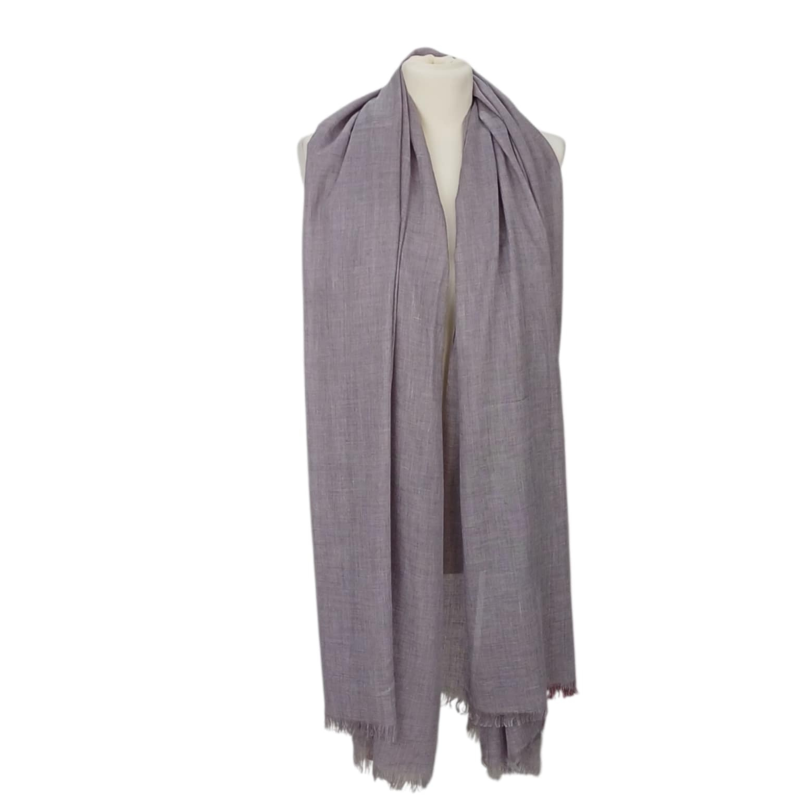 Szal z mieszanki wełny merino i jedwabiu- elegancja w odcieniu melanżu (W-68)