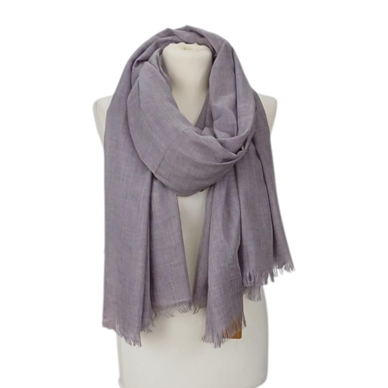 Szal z mieszanki wełny merino i jedwabiu- elegancja w odcieniu melanżu (W-68)