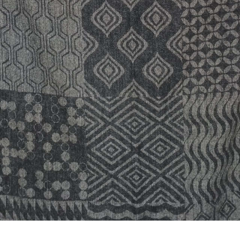 Szal z wełny merino – szary patchworkowy wzór (W-143)