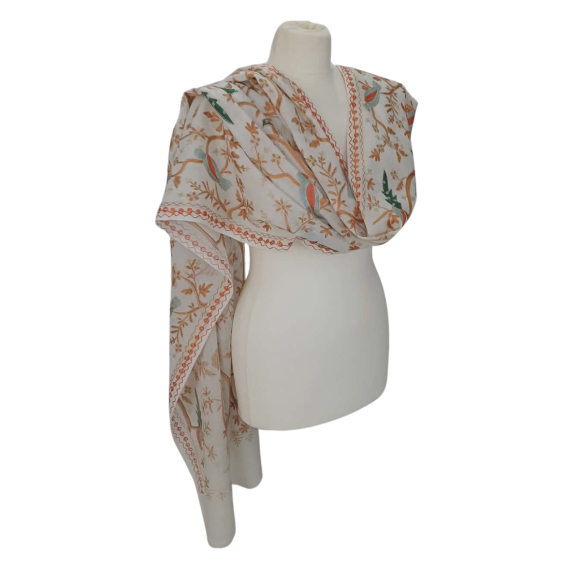 Szal z wełny merino - haftowany (W-151)