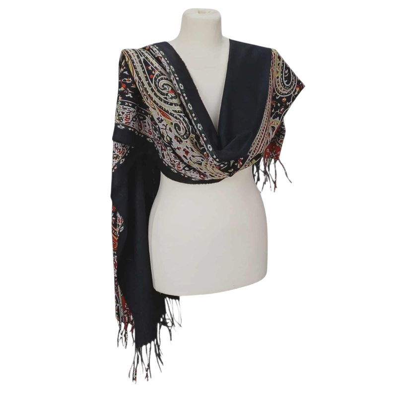 Szal z wełny merino – elegancja w pakistańskim stylu ( W-136)