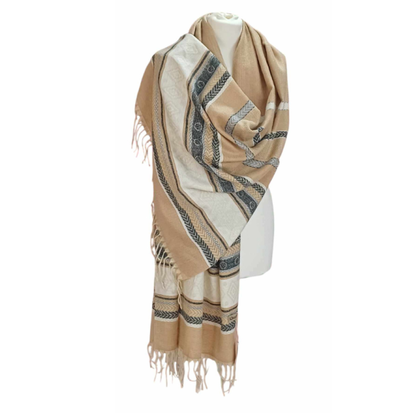 Szal z wełny jagnięcej o pięknym i charakterystycznym etnicznym wzorze (W-3)