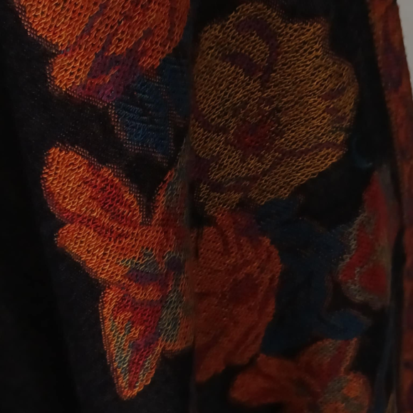 Szal z pashminy – jednostronny haft kwiatowy (P-87)