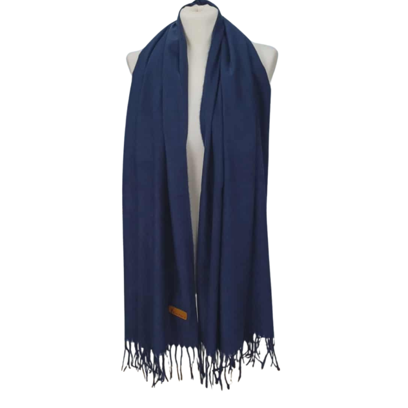 Elegancki szal z angory (wełny króliczej) z Pakistanu (W-94)