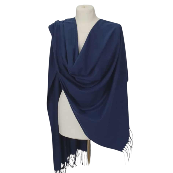 Elegancki szal z angory (wełny króliczej) z Pakistanu (W-94)