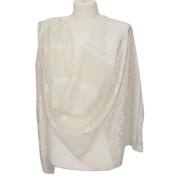 Szal jedwabny Banarasi o lekko ziarnistej strukturze (JE-149)