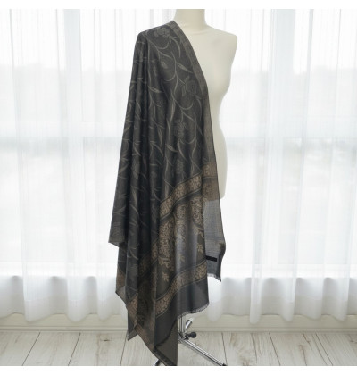 Elegancki szal jedwabny Banarasi z nicią Zari (JE-180)